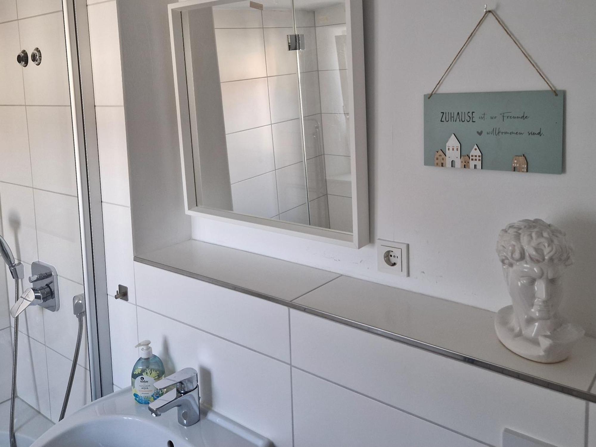 Apartments & Zimmer Kahl: Self Check-In & Furnished Comfort Kahl am Main Room photo